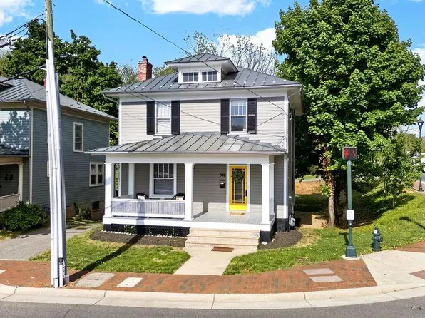 342 N Lewis St, Staunton, VA 24401