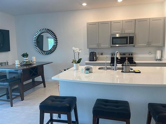 5th image of 2561 PENGUIN BOULEVARD