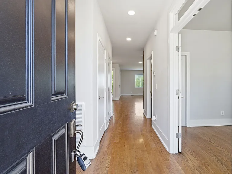 426 Patterson St — Photo 5