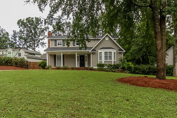 2nd image of 162 Ashley Cir
