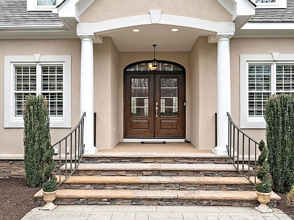3rd image of 11607 Park Branch Ln