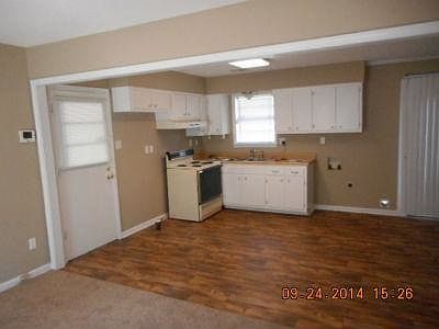 3rd image of 8182 Whitebrook Dr