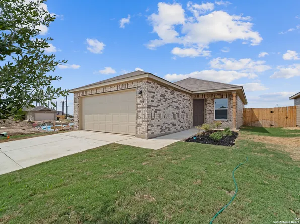 1709 Gwen Grove, San Antonio, TX 78221