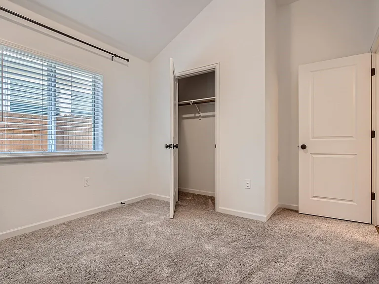 7904 Gilwice Ln — Photo 17