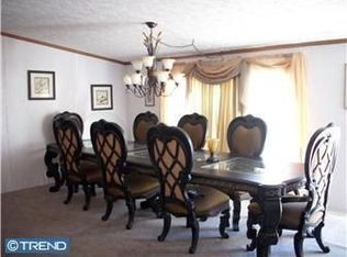 30 Cherry Ln, Clementon, NJ 08021