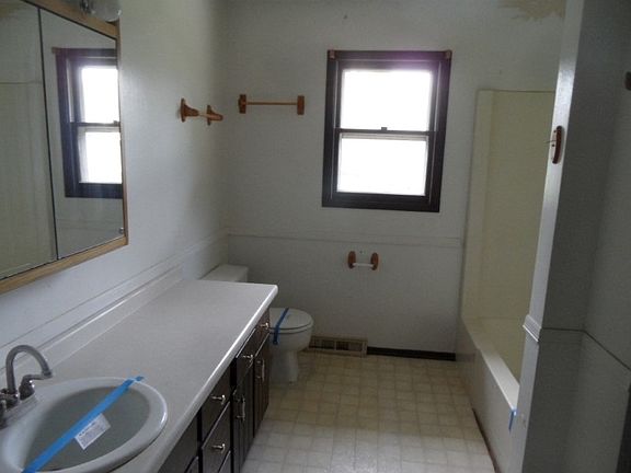 5th image of 850 Blaser Ct