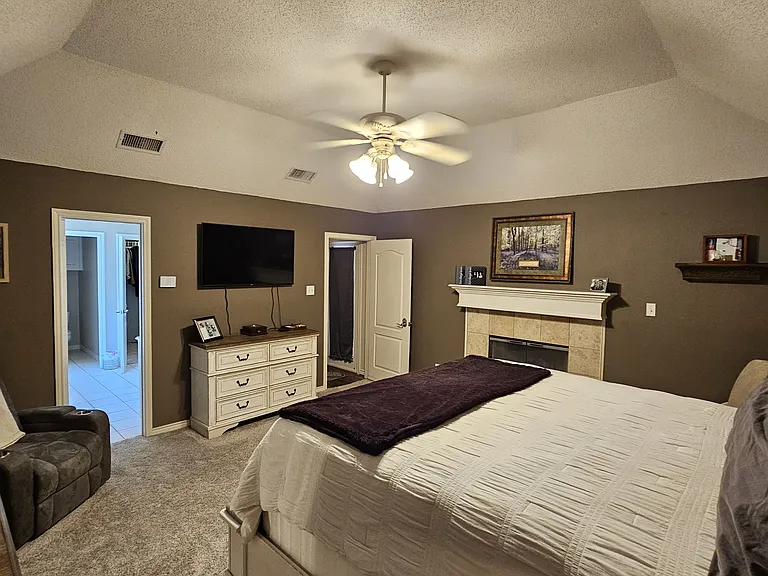 10306 York Ave — Photo 38