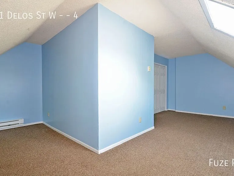 61 Delos St W #4 — Photo 15