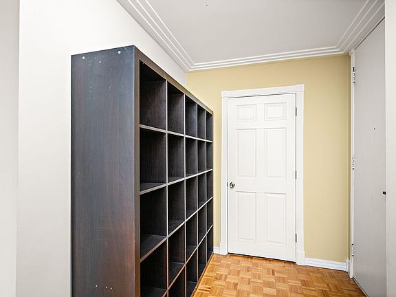 3rd image of 400 Groveland Ave APT 809
