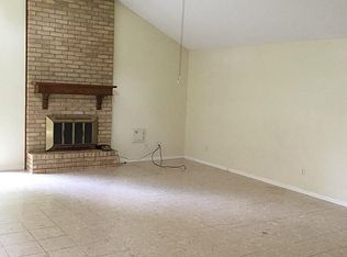 9 Ellisor Rd, Huntsville, TX 77320