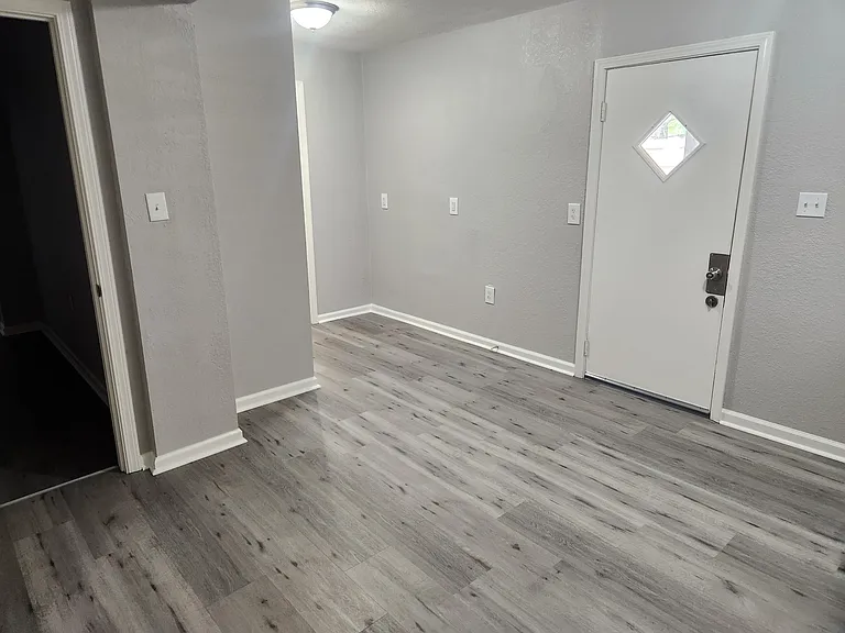 110 Congress St #3 — Photo 10