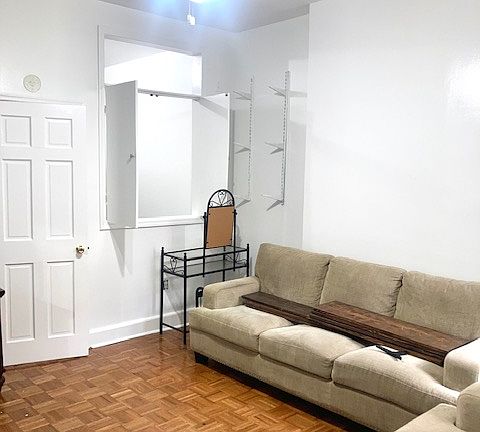 2nd image of 155 E 106th St APT 1