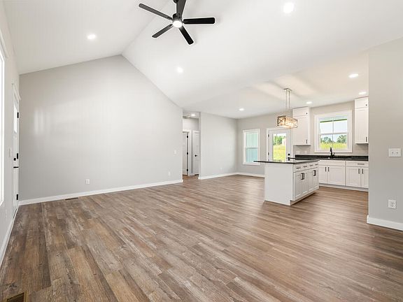 4th image of 3020 Ditty Rd