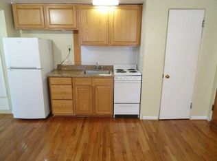 231 Louis St APT 1, East Lansing, MI 48823