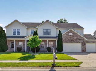12897 Broncos Dr, Fishers, IN 46037