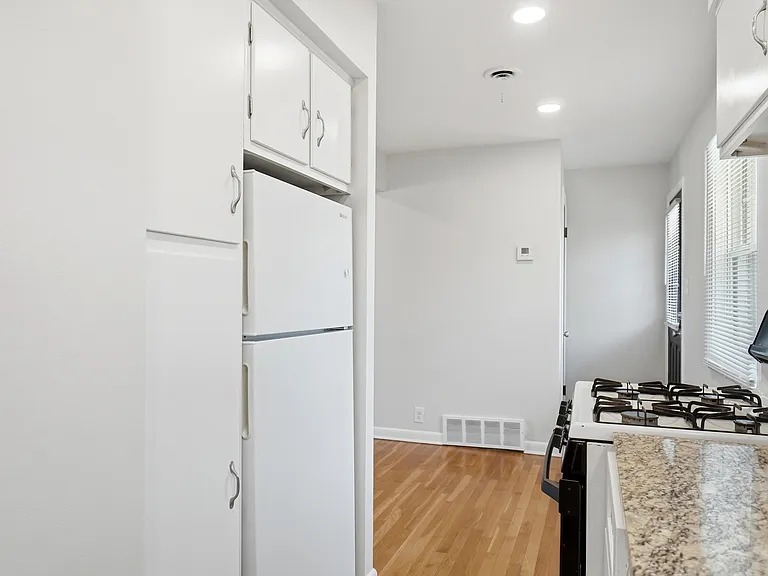 1551 King Ave #D — Photo 15