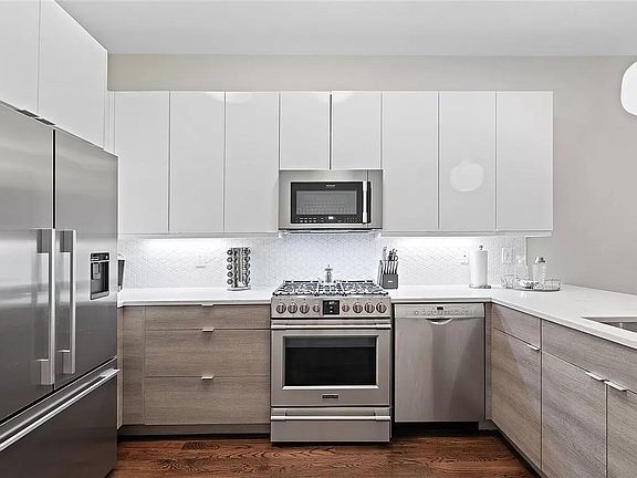3rd image of 267 Baldwin Ave Unit 201