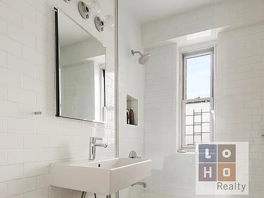 Sold by LoHo Realty | media 7