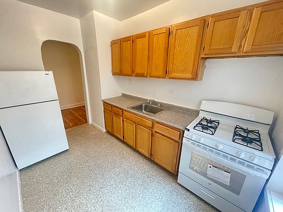 5th image of 3230 Steuben Ave #3A