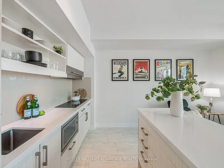39 Sherbourne St #808 — Photo 9