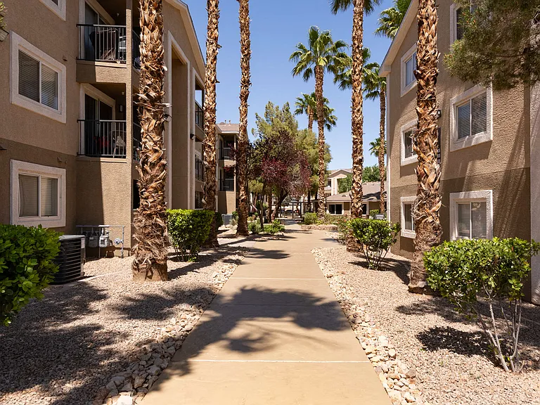 Amara Spring Valley — Photo 18