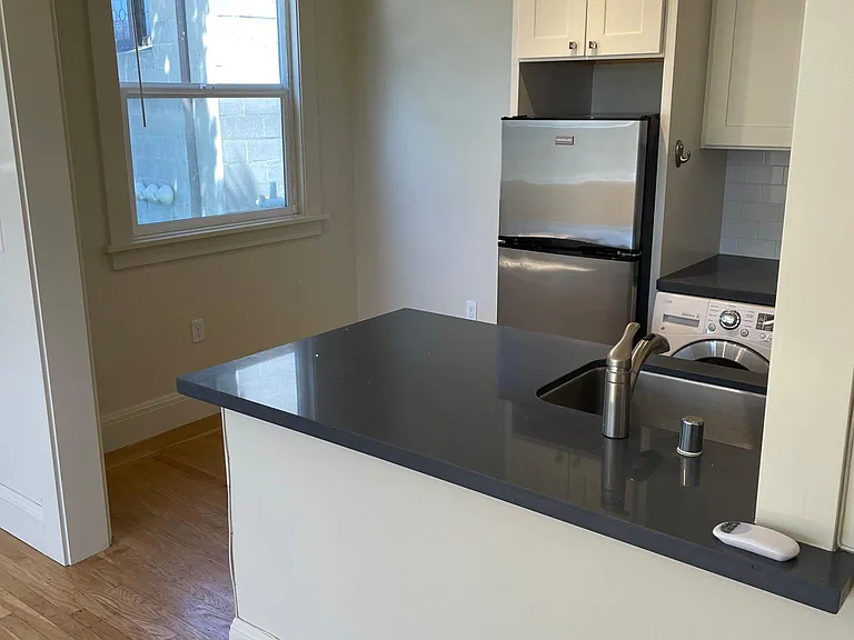 1525 Spruce St #22 — Photo 7