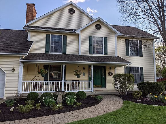 2nd image of 2086 Canterbury Ct