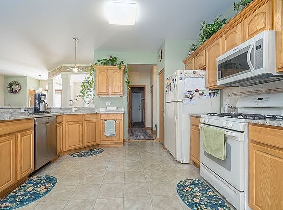 4th image of 1606 Hunter Dr