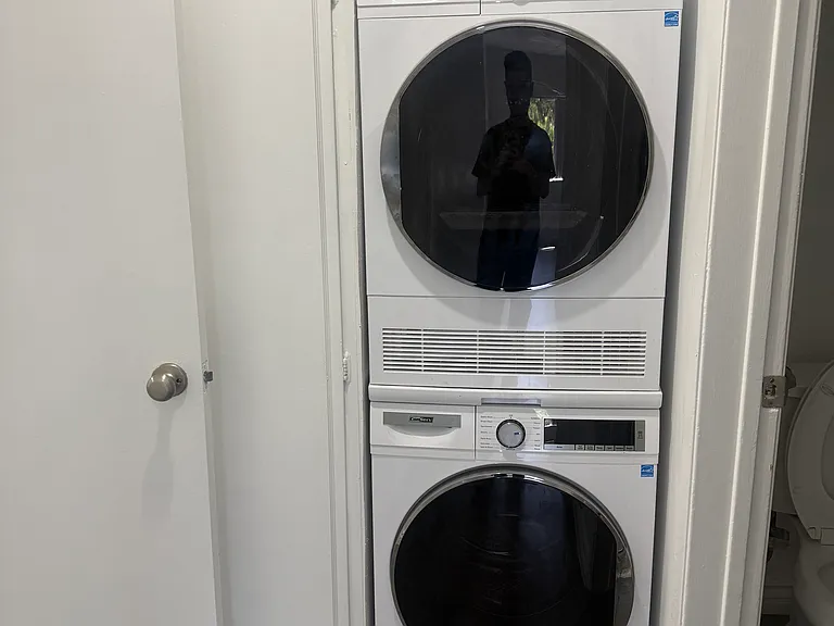 In Unit Washer/Dryer