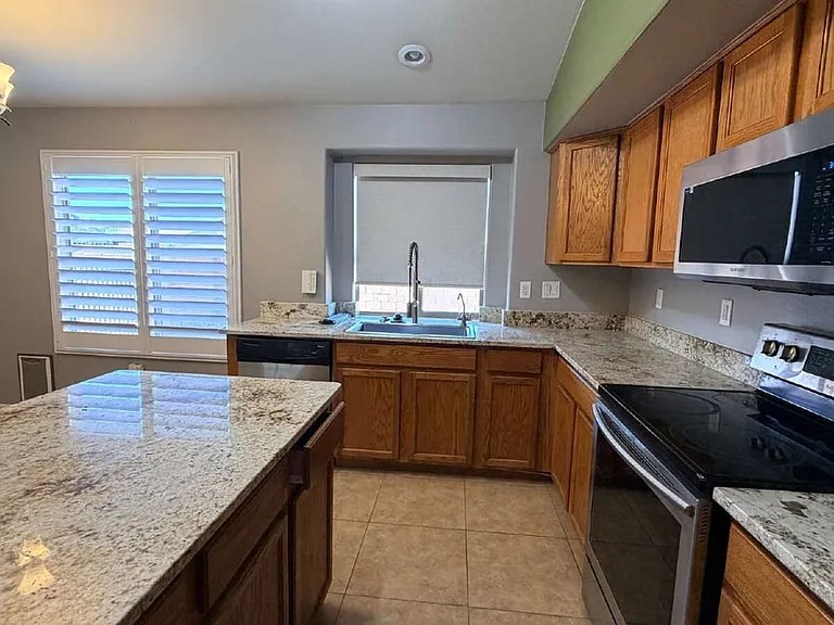 21756 N Reis Dr — Photo 21