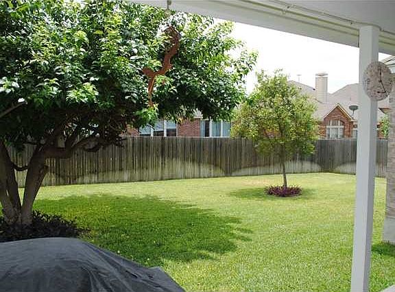 2nd image of 1612 Augusta Bend Dr
