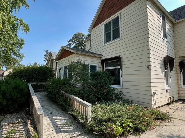 109 Lincoln Ave, Crookston, MN 56716