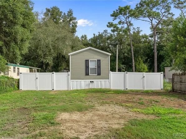 6321 W Orange Ln, Crystal River, FL 34429
