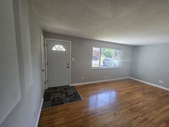 4th image of 3003 Harmening Ave
