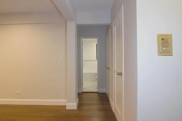 Sold by SW Realty Associates Inc | media 4