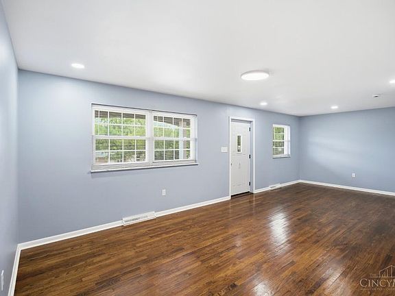 4th image of 7273 Birchwood Dr