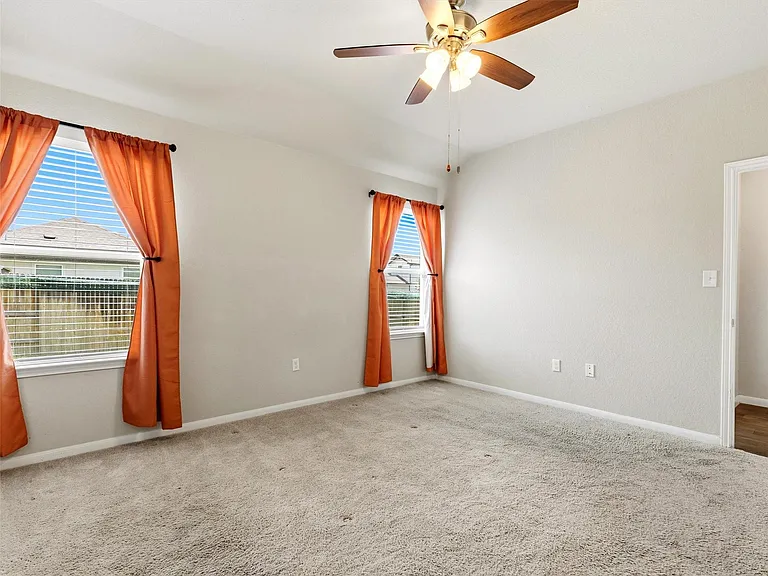 233 Baron Creek Trl — Photo 14