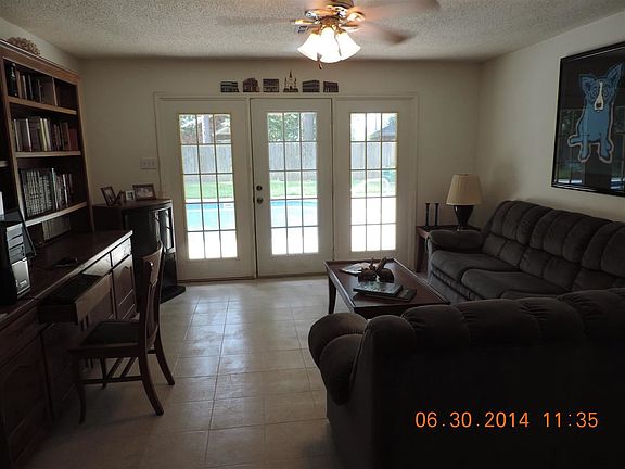 3rd image of 304 Lincoln Hill Dr #1