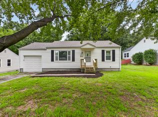 6741 Barton St, Shawnee, KS 66203