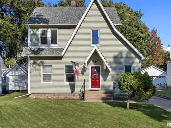 1112 Summer St, Pekin, IL 61554