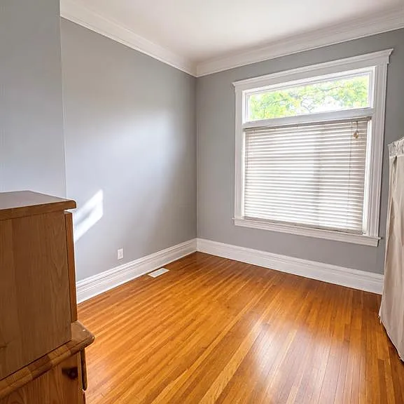 272 McKay Ave — Photo 5
