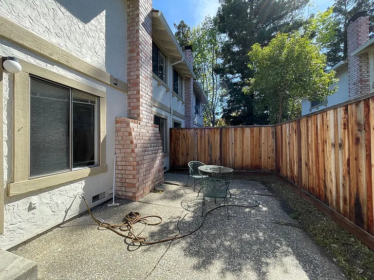 3443 Homestead Rd — Photo 16