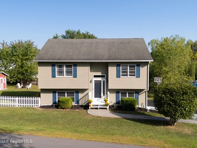 35 Crown Court Court, Stuyvesant, NY, 12173