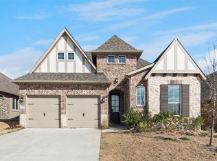 340 Misty Meadow Ln, Lavon, TX 75166