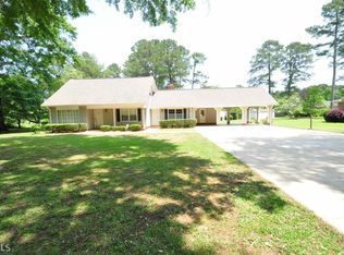 86 Highland Dr, West Point, GA 31833