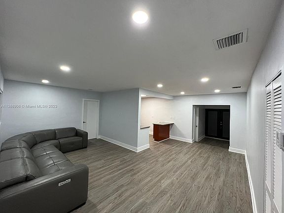 2nd image of 1001 NW 181st St #1