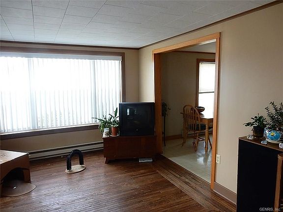 4th image of 6000 Jefferson St