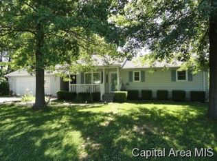 1252 King St, Jacksonville, IL 62650
