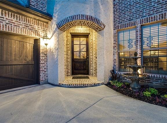 3rd image of 14996 Maroon Bells Ln