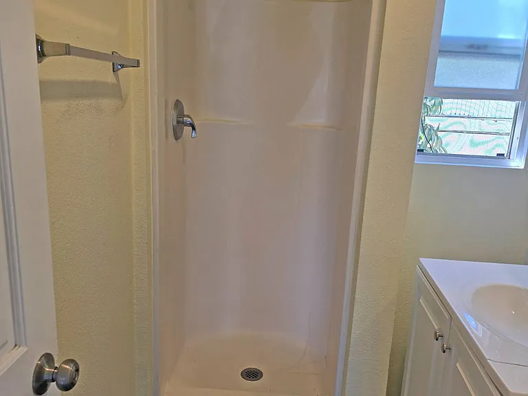 13801 S Vermont Ave #M11 — Photo 11